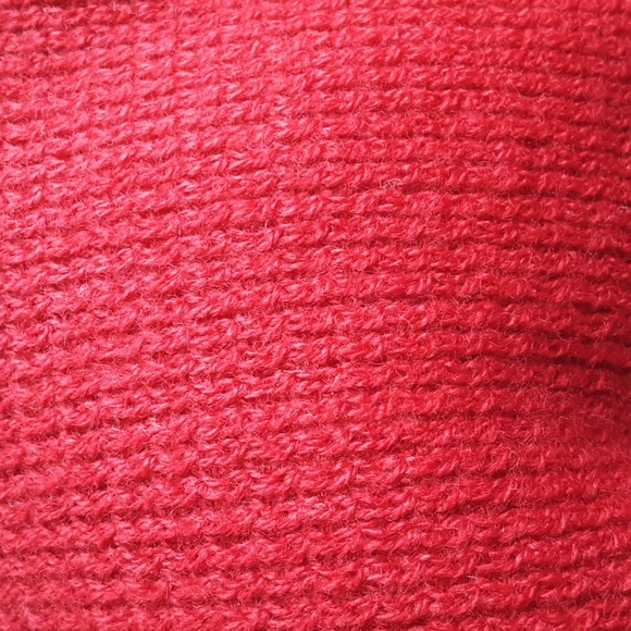 Red fringed  shawl scarf 76"+39" - Picture 3 of 3